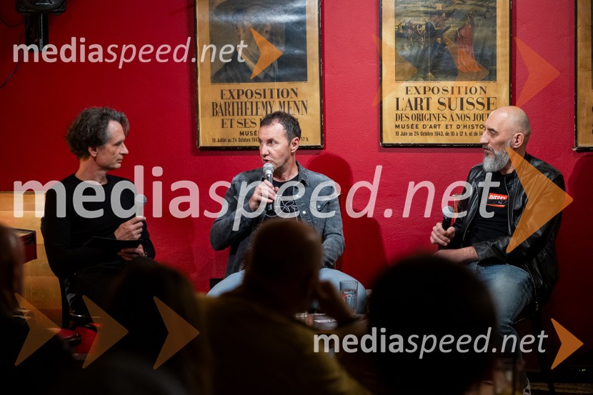  Jure Longyka, moderator;  Jernej Dirnbek - Dimek, skupina MI2;  Robert Firer - Fiki, prvi član dueta Mi2Skupina Mi2 izdala vinilno ploščo Črtica