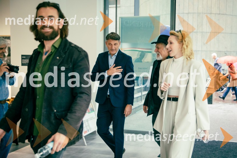  Kádár L. Gellért, igralec;  ... ;  Vivien Rujder, igralkaKrokarjev vzpon, vrhunska zgodovinska serija prihaja na Planet