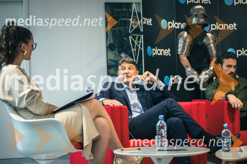  ... ;  ... ;  Kádár L. Gellért, igralecKrokarjev vzpon, vrhunska zgodovinska serija prihaja na Planet