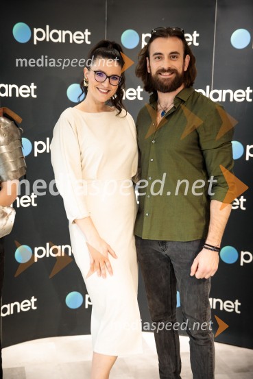  Sandra  Ezgeta Jurišić, vodja marketinga in PR, Planet TV;  Kádár L. Gellért, igralecKrokarjev vzpon, vrhunska zgodovinska serija prihaja na Planet
