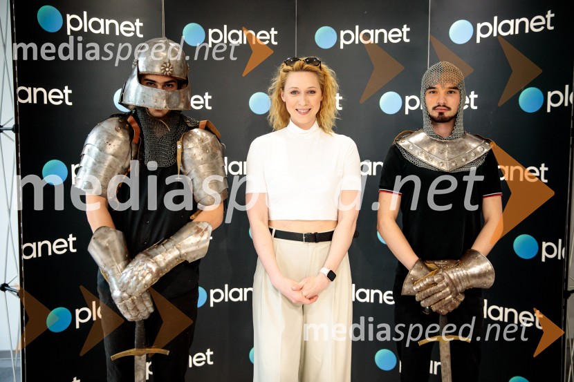  Vivien Rujder, igralkaKrokarjev vzpon, vrhunska zgodovinska serija prihaja na Planet