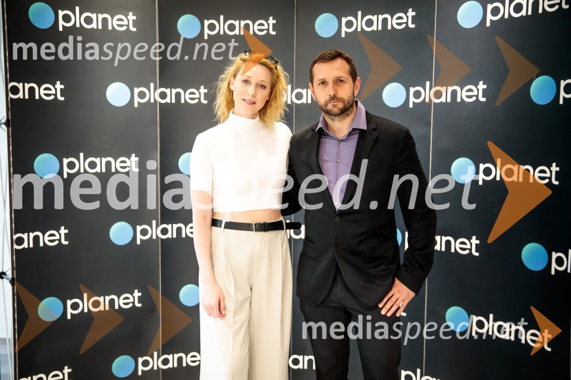  Vivien Rujder, igralka;  ... Krokarjev vzpon, vrhunska zgodovinska serija prihaja na Planet