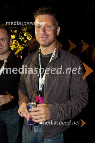 Valentin Hajdinjak, vodja oddelka za odnose z javnostmi Zdravniške zbornice Slovenije6. dobrodelni Žur z razlogom