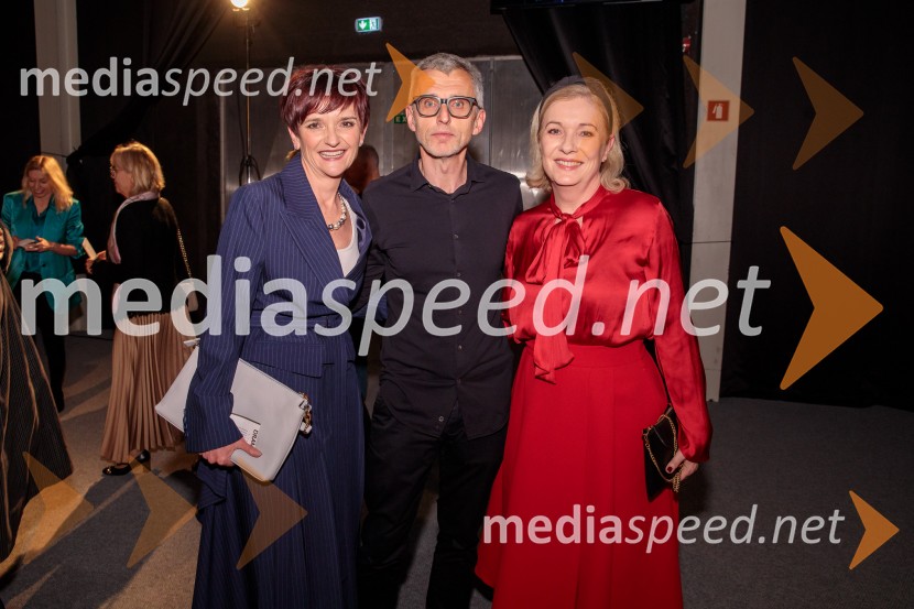  ... ;  Aleš Pavlin, Perfo Production;  ... Zdravnica, premiera v SNG Drama Ljubljana