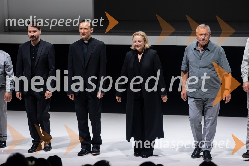  Saša Tabaković, igralec, nekdanji poslanec SMC;  Marko  Mandić, igralec;  Nataša Barbara Gračner, režiserka in igralka;  Aleš Valič, igralecZdravnica, premiera v SNG Drama Ljubljana