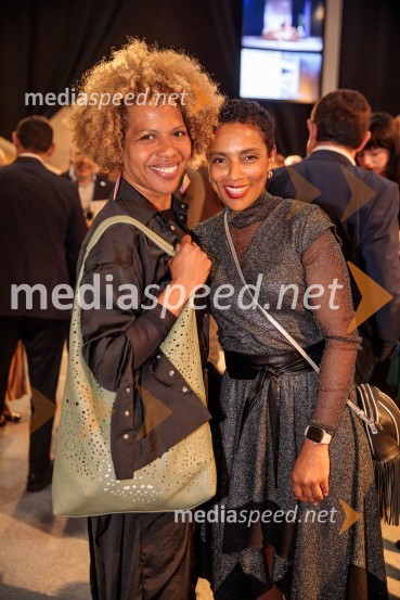  Maša Kagao Knez, koreografinja, plesalka;  Leticia  Yebuah Slapnik, arhitektka in glasbenicaZdravnica, premiera v SNG Drama Ljubljana