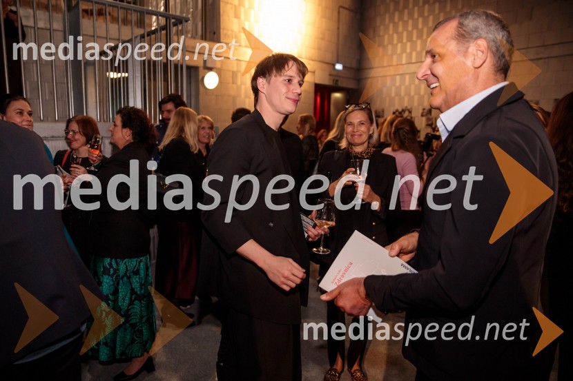  Timon Šturbej, igralec;  Danilo Rošker, direktor SNG MariborZdravnica, premiera v SNG Drama Ljubljana