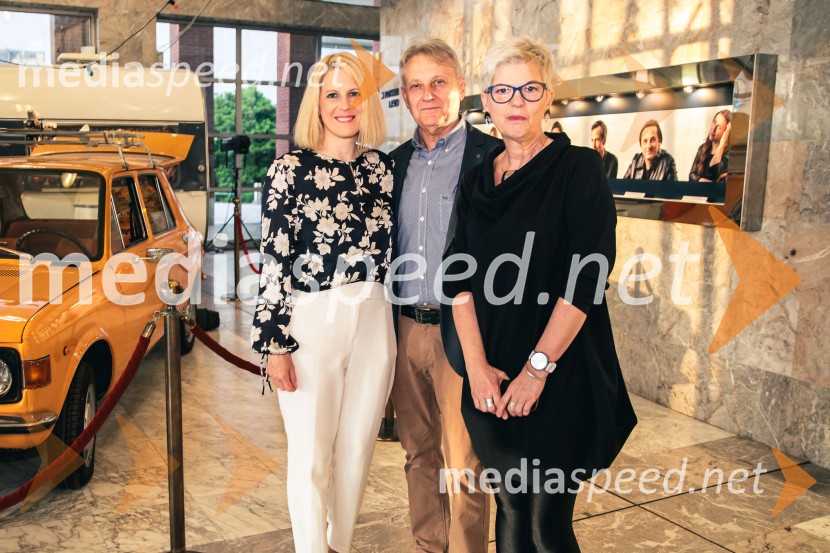  Metka Sulič, vodja odnosov z javnostjo, SNG Nova Gorica;  ... ;  Mirjam Drnovšček, direktorica, SNG Nova GoricaKralj Lear, premiera v SNG Nova Gorica