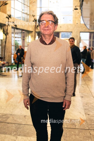  Mitja Vrhovnik Smrekar, skladatelj, član skupine Bossa de NovoKralj Lear, premiera v SNG Nova Gorica