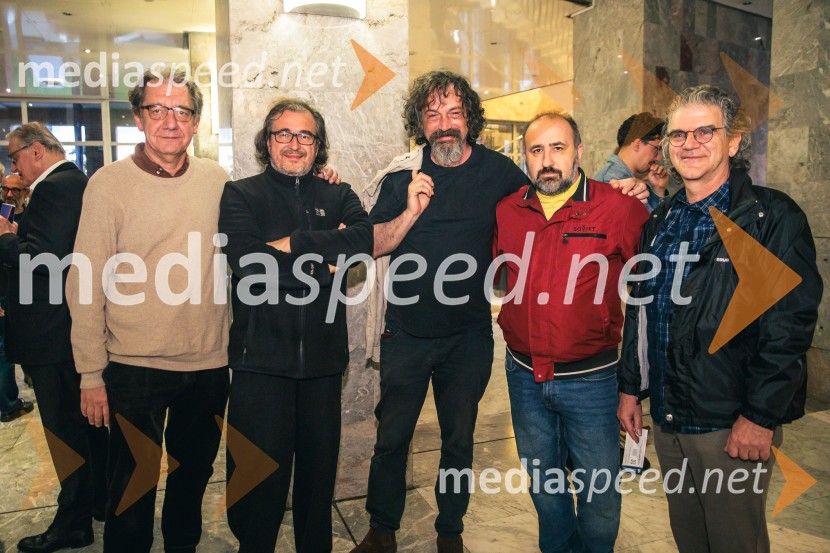  Mitja Vrhovnik Smrekar, skladatelj, član skupine Bossa de Novo;  ... ;  ... ;  ... ;  ... Kralj Lear, premiera v SNG Nova Gorica