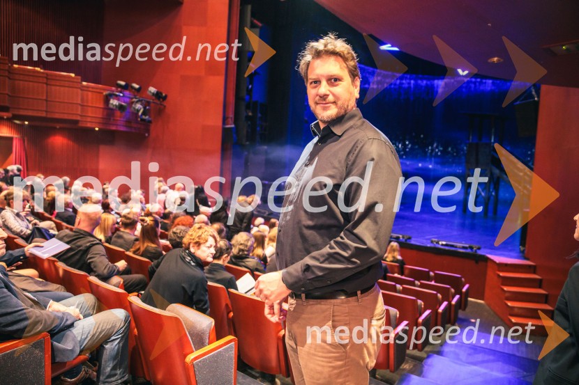  Marko Bratuš, umetniški vodja Slovenskega mladinskega gledališčaKralj Lear, premiera v SNG Nova Gorica