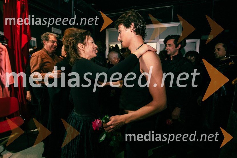  Arna  Hadžialjević, igralka;  Jernej Markelj, igralecKralj Lear, premiera v SNG Nova Gorica