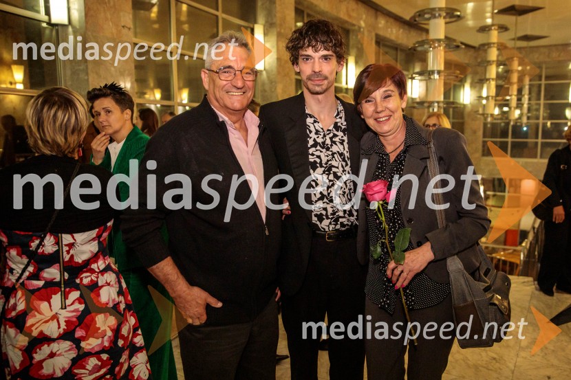  ... ;  Nejc Cijan Garlatti, igralec;  ... Kralj Lear, premiera v SNG Nova Gorica