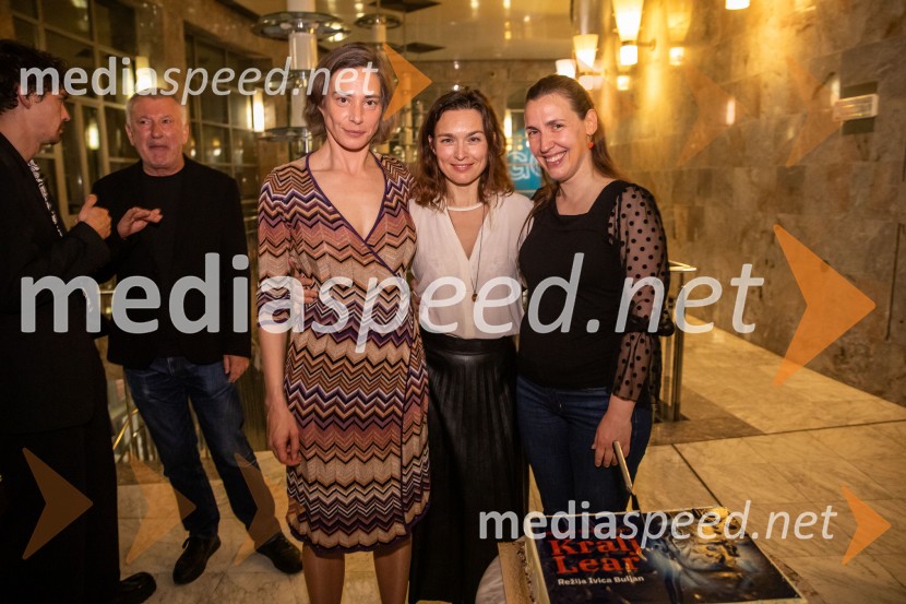  Medea Novak, igralka;  Arna  Hadžialjević, igralka;  Patrizia  Jurinčič Finžgar, igralkaKralj Lear, premiera v SNG Nova Gorica