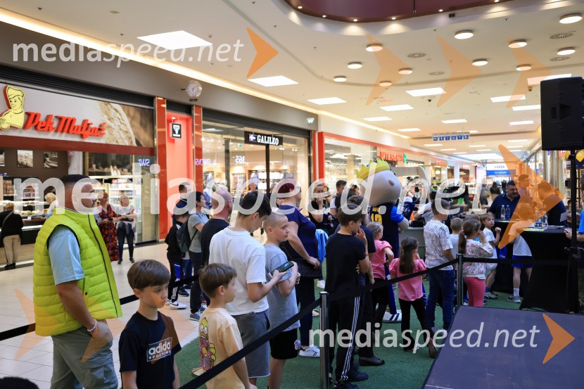 Meet&Greet z Grofi v Citycentru Celje
