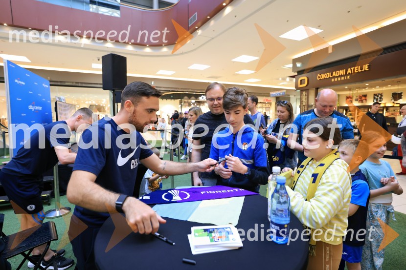  Aljoša Matko, nogometaš, NK CeljeMeet&Greet z Grofi v Citycentru Celje