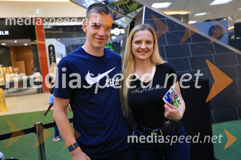  Mark Zabukovnik, nogometaš, NK Celje;  ... Meet&Greet z Grofi v Citycentru Celje