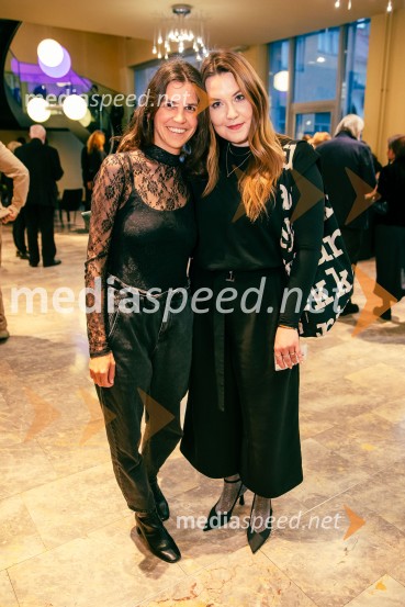  ... ;  Luna Pentek , dramaturginjaAlarm telesa, premiera v MGL