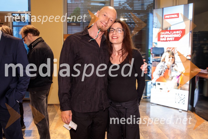 Alarm telesa, premiera v MGL