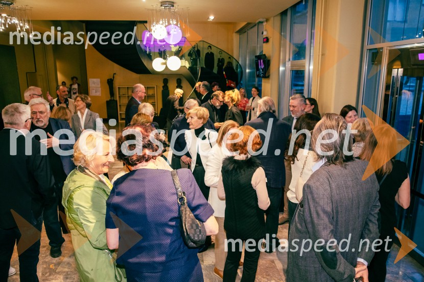 Alarm telesa, premiera v MGL