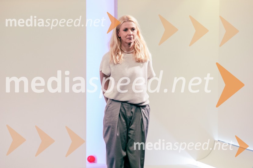  Tjaša  Železnik, igralkaAlarm telesa, premiera v MGL