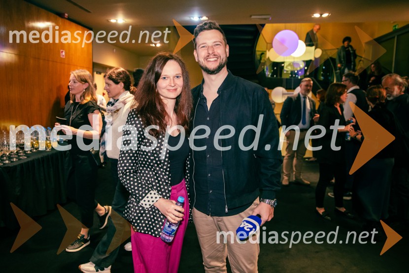  ... ;  Alen Podlesnik, moderator, novinar POP TVAlarm telesa, premiera v MGL