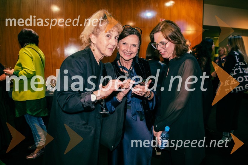  Barbara Hieng Samobor, direktorica in umetniška vodja MGL;  Darja Hlavka Godina, oblikovalka zvoka;  Petra Hrastar, MGLAlarm telesa, premiera v MGL