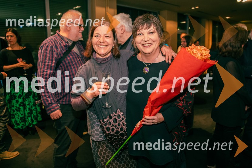  ... ;  Ira Ratej, dramaturginjaAlarm telesa, premiera v MGL