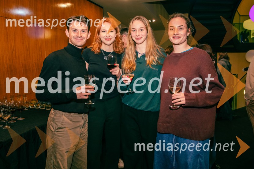 Alarm telesa, premiera v MGL