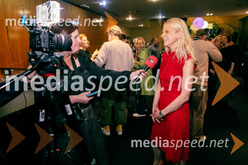  Tjaša  Železnik, igralkaAlarm telesa, premiera v MGL