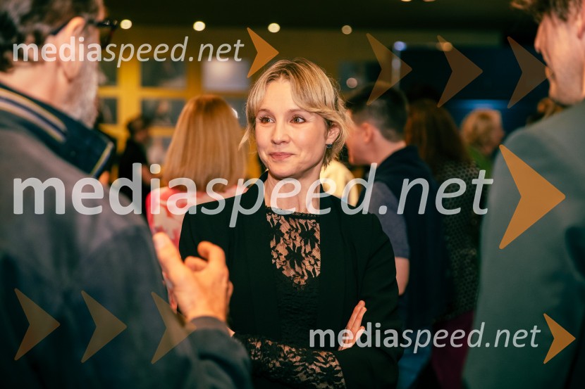  Iva Krajnc Bagola, igralkaAlarm telesa, premiera v MGL