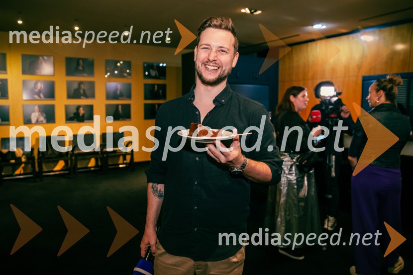  Alen Podlesnik, moderator, novinar POP TVAlarm telesa, premiera v MGL