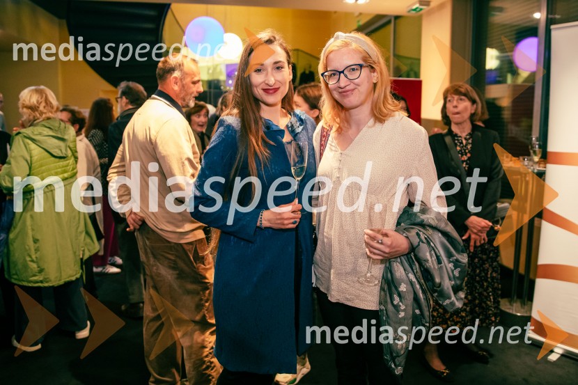  Gaja Višnar, igralka;  ... Alarm telesa, premiera v MGL