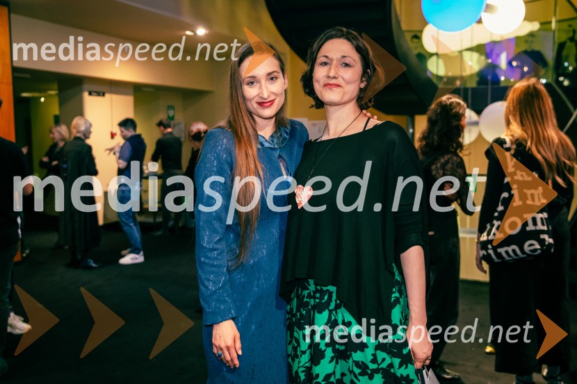  Gaja Višnar, igralka;  Barbara Zemljič, režiserkaAlarm telesa, premiera v MGL