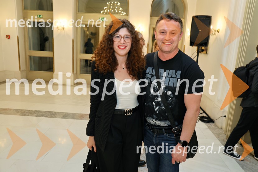  Lara  Kulaš, asistentka kostumografa;  Peter Srpčič, direktor, Mestno gledališče PtujFedra, premiera Drame SNG Maribor