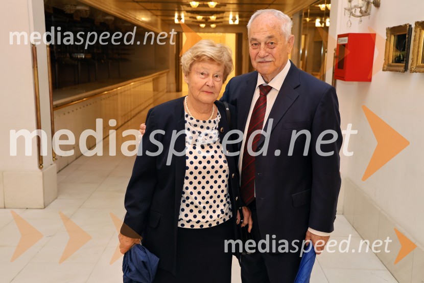  Alojzija Moge-Čas, odvetnica;  Rudolf Moge, nekdanji politikFedra, premiera Drame SNG Maribor