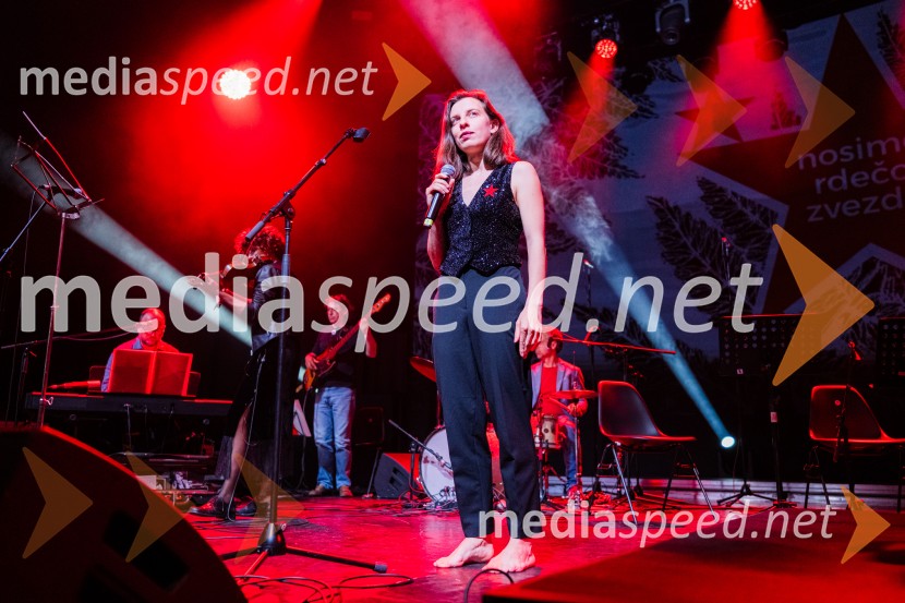  Tina Resman, igralkaKoncert Svetlane Makarovič Nosimo rdečo zvezdo