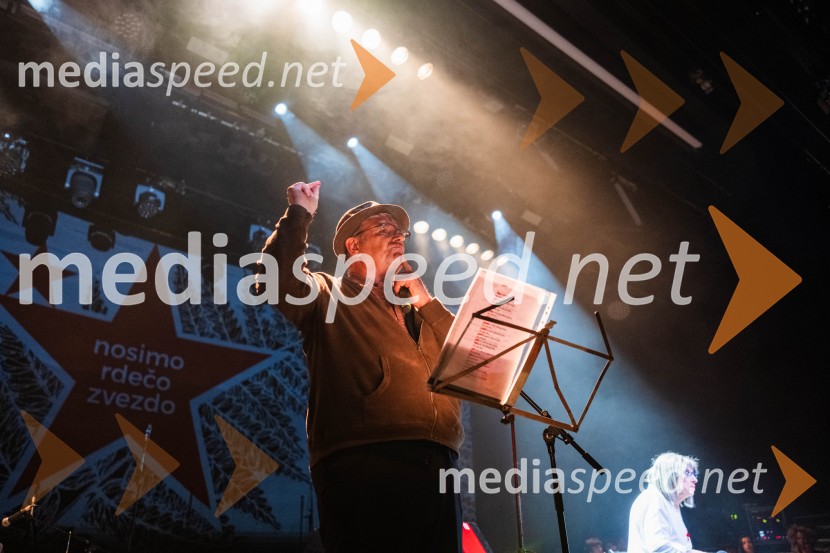  Vlado Poredoš, glasbenik, skupina OrlekKoncert Svetlane Makarovič Nosimo rdečo zvezdo