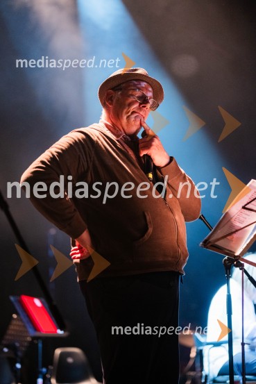  Vlado Poredoš, glasbenik, skupina OrlekKoncert Svetlane Makarovič Nosimo rdečo zvezdo