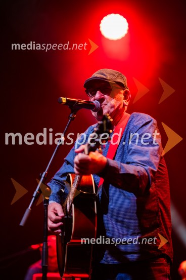  Vlado Poredoš, glasbenik, skupina OrlekKoncert Svetlane Makarovič Nosimo rdečo zvezdo