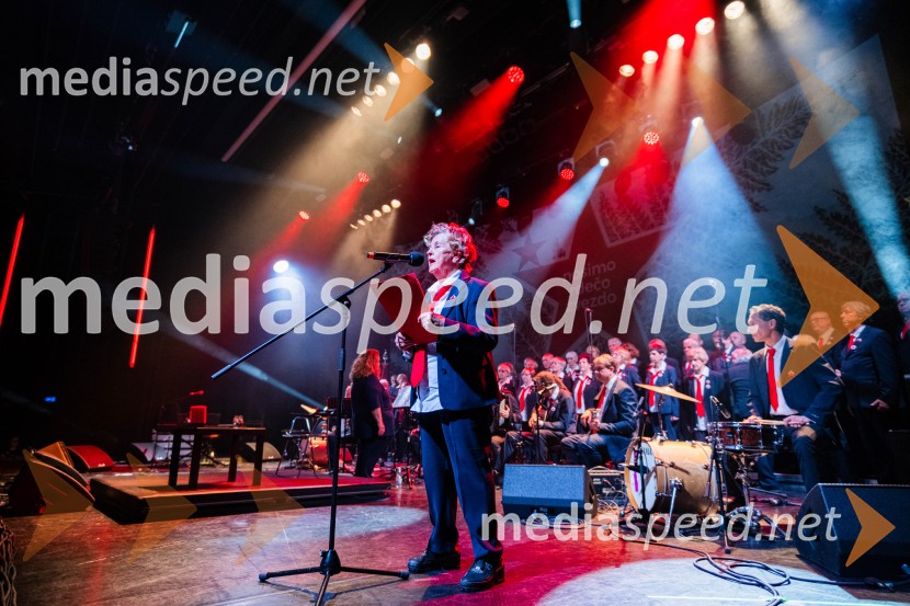 Koncert Svetlane Makarovič Nosimo rdečo zvezdo