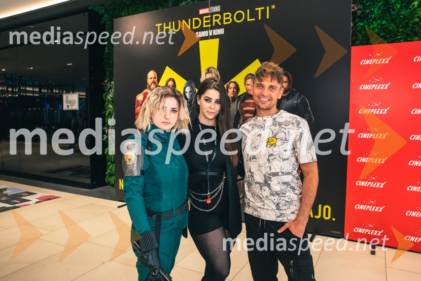  Ari , cosplay;  Simona Bračun Rok, Cineplexx;  Matic  Gaiser, cosplayer, costumerVečer superjunakov s filmom Thunderbolti v Cineplexx Ljubljana