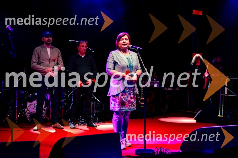  Martina Vuk, državna sektretarka, Ministrstvo za delo, družino, socialne zadeve in enake možnosti Kresovanje na Rožniku