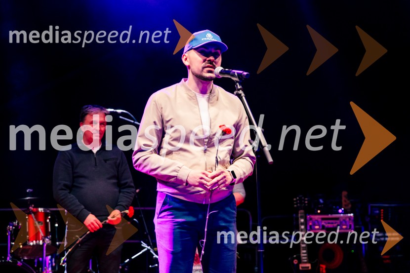  Vladimir Lazić, predsednik Sindikatov v zdravstvu Slovenije Pergam in predsednik Sindikata UKC LjubljanaKresovanje na Rožniku