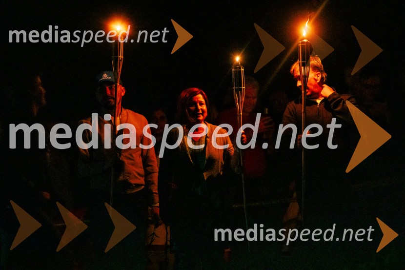  Vladimir Lazić, predsednik Sindikatov v zdravstvu Slovenije Pergam in predsednik Sindikata UKC Ljubljana;  Martina Vuk, državna sektretarka, Ministrstvo za delo, družino, socialne zadeve in enake možnosti ;  Andrej Zorko, izvršni sekretar ZSSSKresovanje na Rožniku