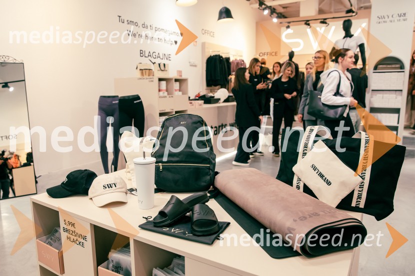 Odprtje prve SWY fizične trgovine v Cityparku