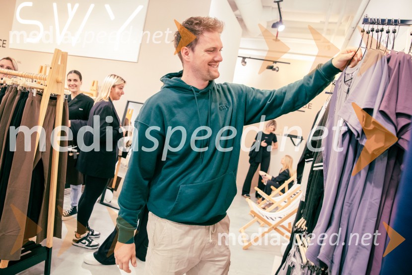  Matjaž Pezdirc, Acro ConnectionOdprtje prve SWY fizične trgovine v Cityparku