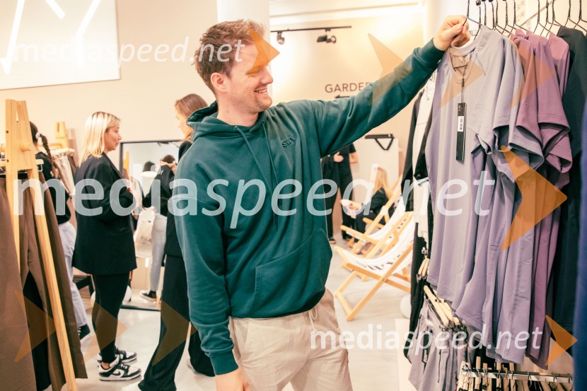  Matjaž Pezdirc, Acro ConnectionOdprtje prve SWY fizične trgovine v Cityparku