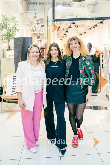  ... ;  Petra Parovel, lastnica, Swy brand d.o.o.;  ... Odprtje prve SWY fizične trgovine v Cityparku