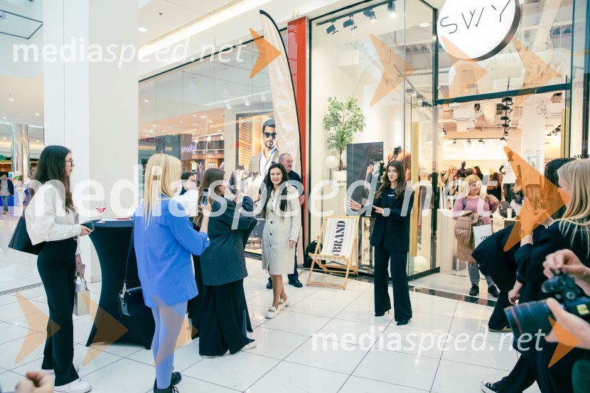 Odprtje prve SWY fizične trgovine v Cityparku